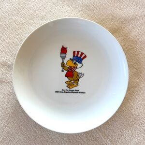 Dinner Plates 1984 LA Summer Olympics NWOT collectible